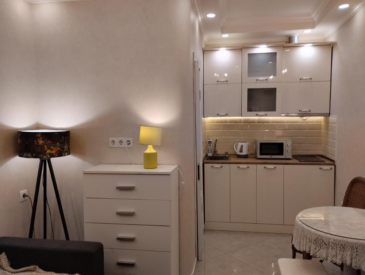 Room In Sololaki Тбилиси Экстерьер фото