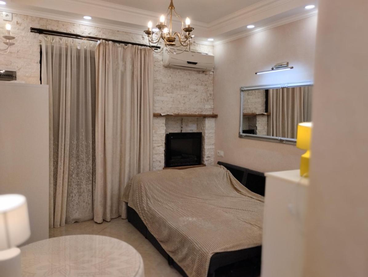 Room In Sololaki Тбилиси Экстерьер фото
